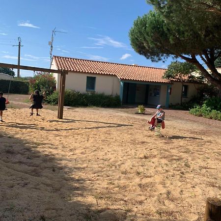 Camping Le Ragis Challans Exterior photo